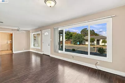 1298 Almar St, Concord, CA 94518 - Photo 7