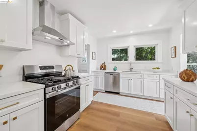1909 San Antonio Ave, Berkeley, CA 94707 - Photo 19