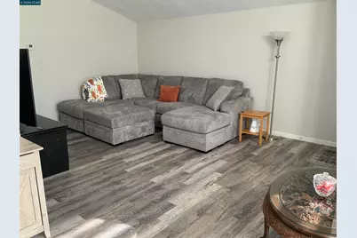1909 Strasbourg Ln., Antioch, CA 94509 - Photo 5