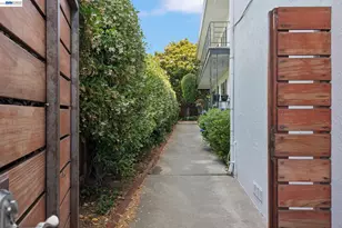 3054 Bona St, Oakland, CA 94601 - Photo 37