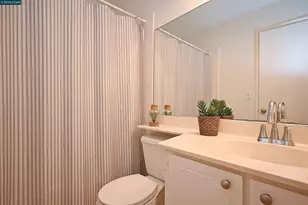 4203 Dubhe Ct, Concord, CA 94521 - Photo 21