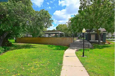 4203 Dubhe Ct, Concord, CA 94521 - Photo 37
