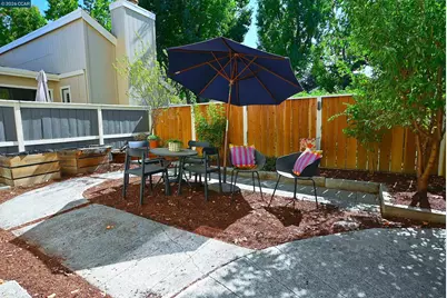 4203 Dubhe Ct, Concord, CA 94521 - Photo 31