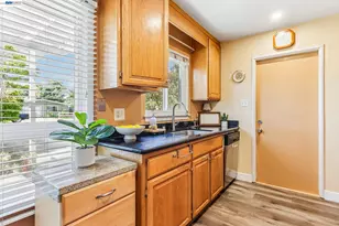 360 I St, Livermore, CA 94551 - Photo 13