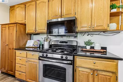 360 I St, Livermore, CA 94551 - Photo 13