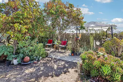 360 I St, Livermore, CA 94551 - Photo 29