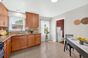 5616 Alameda Ave, Richmond, CA 94804 - Photo 7