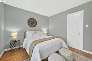 5616 Alameda Ave, Richmond, CA 94804 - Photo 13