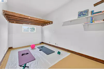 5616 Alameda Ave, Richmond, CA 94804 - Photo 11