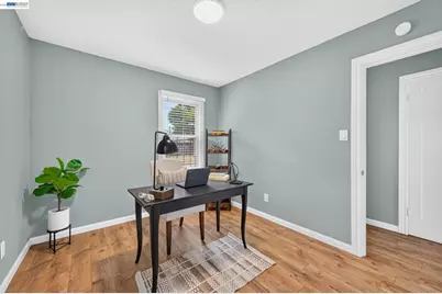 5616 Alameda Ave, Richmond, CA 94804 - Photo 17