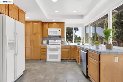 1015 Byrd Ln, Pleasanton, CA 94566 - Photo 59