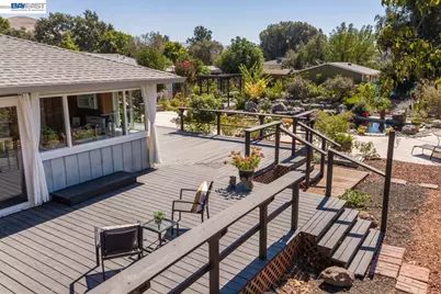 1015 Byrd Ln, Pleasanton, CA 94566 - Photo 13