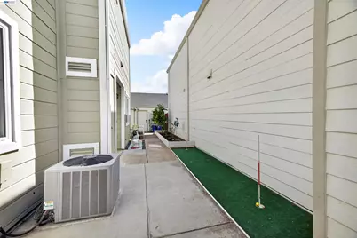 439 Golf Circle, Manteca, CA 95337 - Photo 9