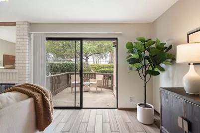 13727 Seagate, San Leandro, CA 94577 - Photo 9