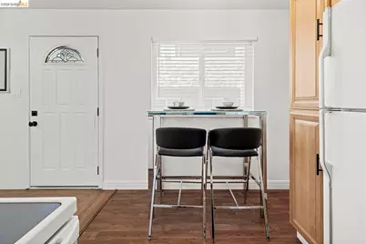 8 Whitmore Pl, Oakland, CA 94611 - Photo 25