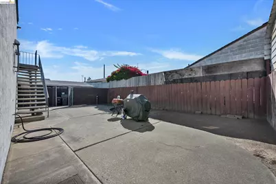 1640 104th Ave, Oakland, CA 94603 - Photo 5