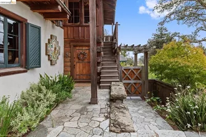 1705 La Loma Ave, Berkeley, CA 94709 - Photo 3