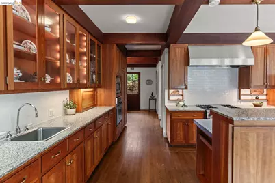 1705 La Loma Ave, Berkeley, CA 94709 - Photo 13