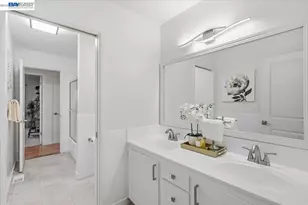 32253 Devonshire, Union City, CA 94587 - Photo 59