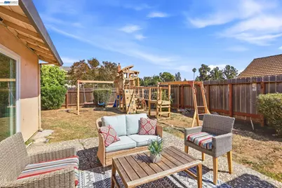 2640 Beecham, Fairfield, CA 94533 - Photo 3
