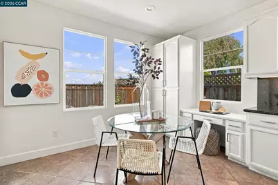 5279 Montecito Dr, Concord, CA 94521 - Photo 11