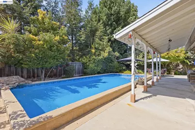 1017 Hatchcover Pl, Manteca, CA 95337 - Photo 39