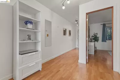 5 Embarcadero #126, Oakland, CA 94607 - Photo 3
