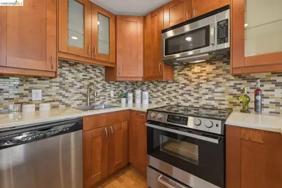 5 Embarcadero #126, Oakland, CA 94607 - Photo 15