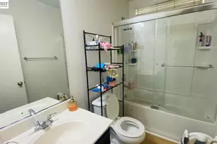 2648 Hayden Brook Dr, Stockton, CA 95212 - Photo 3