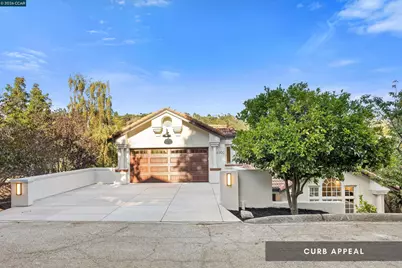 6900 Charing Cross Rd, Berkeley, CA 94705 - Photo 3