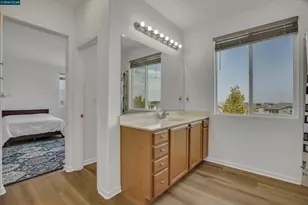 277 Kapalua Bay Cir, Pittsburg, CA 94565 - Photo 17