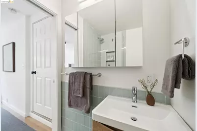4828 Webster St, Oakland, CA 94609 - Photo 31