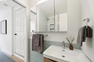 4828 Webster St, Oakland, CA 94609 - Photo 31