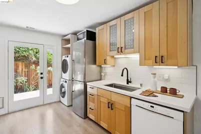 4828 Webster St, Oakland, CA 94609 - Photo 19