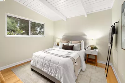 7408 Park Vista, El Cerrito, CA 94530 - Photo 19