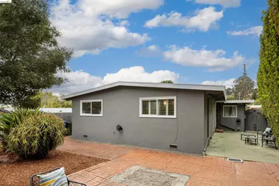 7408 Park Vista, El Cerrito, CA 94530 - Photo 33