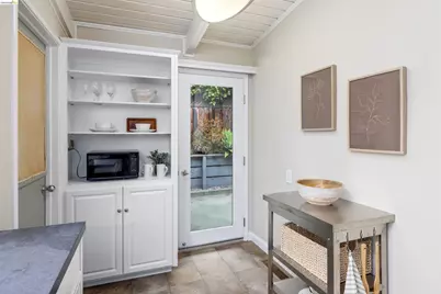 7408 Park Vista, El Cerrito, CA 94530 - Photo 11