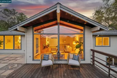 220 Grover Ln, Walnut Creek, CA 94596 - Photo 47