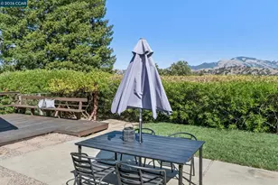 220 Grover Ln, Walnut Creek, CA 94596 - Photo 33