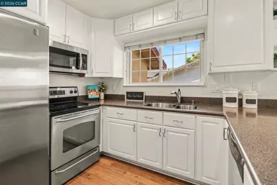 340 Greenway Dr, Martinez, CA 94553 - Photo 7
