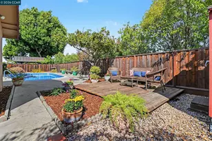 340 Greenway Dr, Martinez, CA 94553 - Photo 1