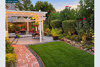 1808 Eagle Peak Ave, Clayton, CA 94517 - Photo 5
