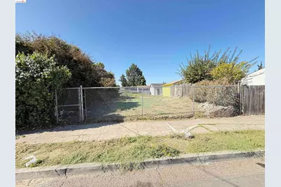 Olive St, Oakland, CA 94603 - Photo 9