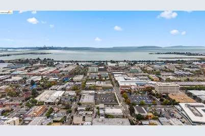 2709 10th St #D, Berkeley, CA 94710 - Photo 29