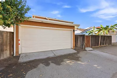 4036 Deep Creek Rd, Fremont, CA 94555 - Photo 51