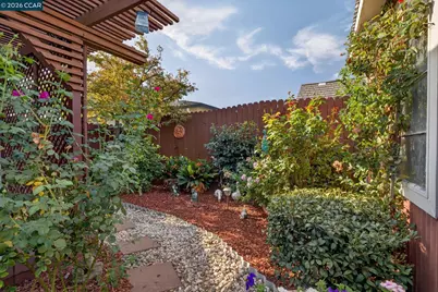322 Warren Way, Pittsburg, CA 94565 - Photo 31