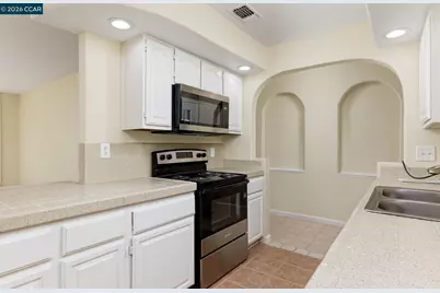 2000 Matson Dr, Sacramento, CA 95822 - Photo 3