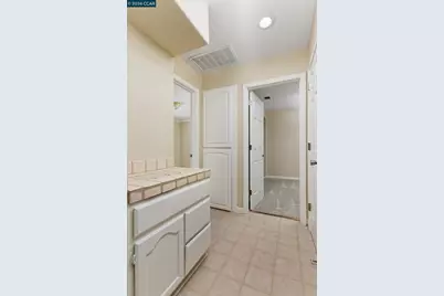 2000 Matson Dr, Sacramento, CA 95822 - Photo 5