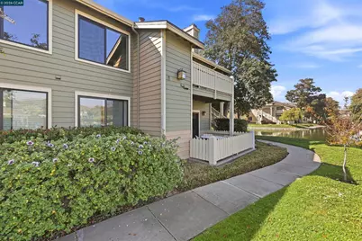 228 Lakeshore Court, Richmond, CA 94804 - Photo 3
