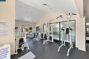 228 Lakeshore Ct, Richmond, CA 94804 - Photo 31